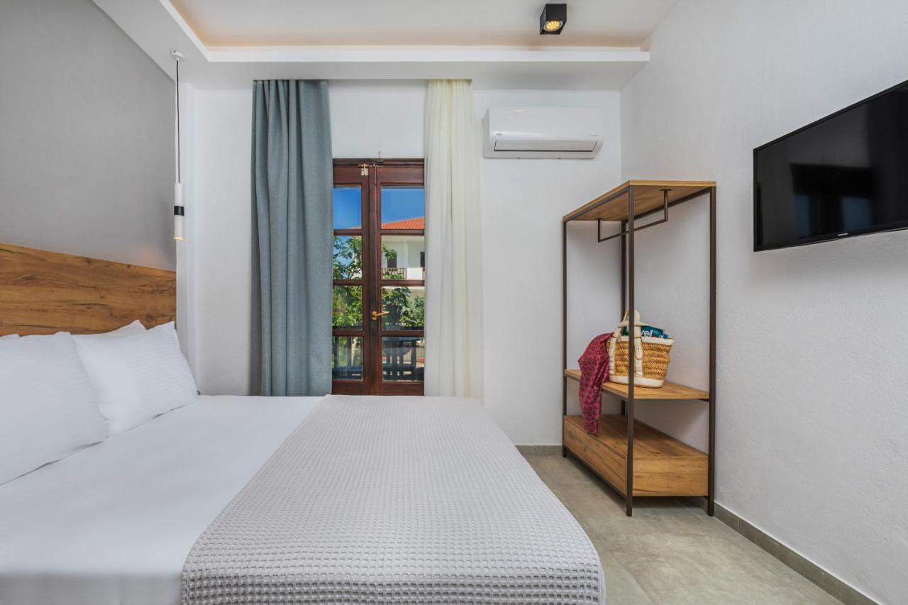 Eleon Suites Afytos Zewnętrze zdjęcie