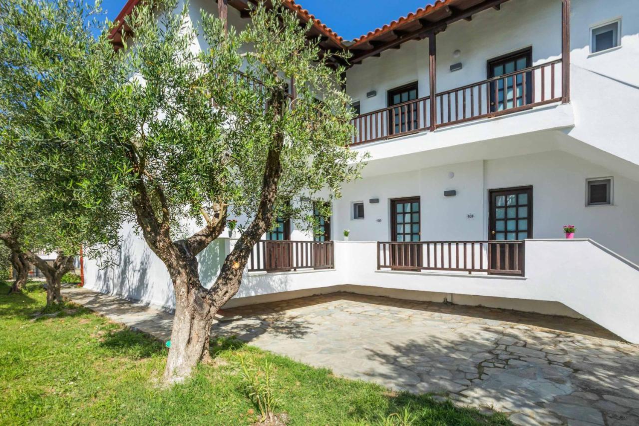 Eleon Suites Afytos Zewnętrze zdjęcie