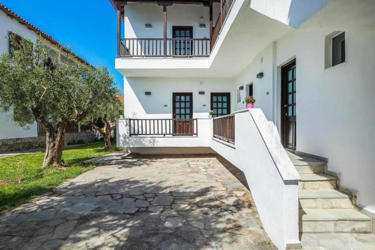 Eleon Suites Afytos Zewnętrze zdjęcie
